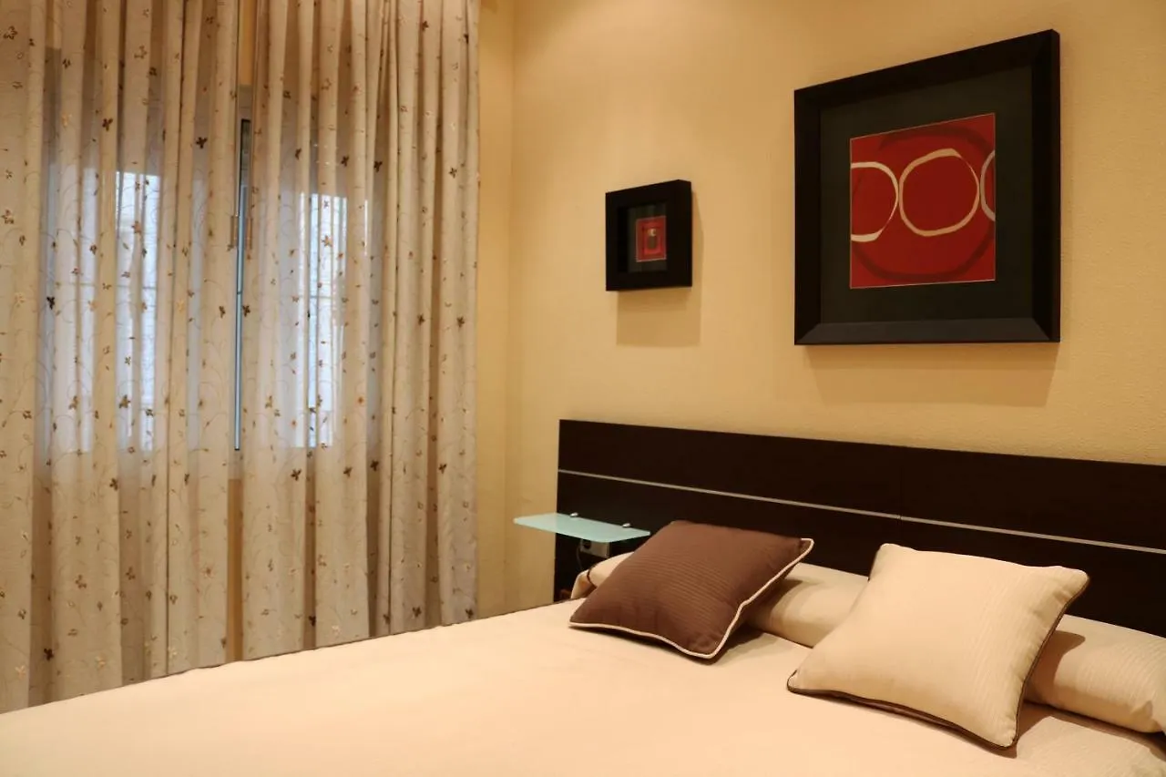 Calle San Vicente, Apartamento Hotel Seville